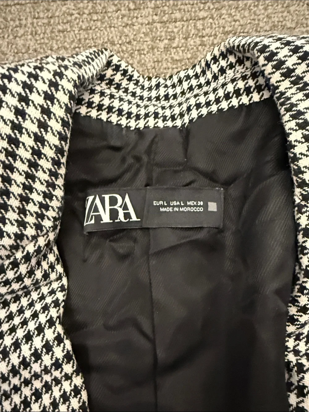 Zara Black & White Houndstooth Double-Breasted Blazer w/ Gold Buttons - Picture 2 of 3